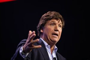 Tucker Carlson. Photo by Gage Skidmore from Surprise, AZ, United States of America - Tucker Carlson, CC BY-SA 2.0, https://commons.wikimedia.org/w/index.php?curid=134985243