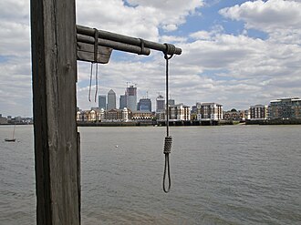 By Amanda Slater from Coventry, West Midlands, UK - Noose, CC BY-SA 2.0, https://commons.wikimedia.org/w/index.php?curid=89373549