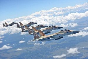 Israeli Air Force F-15I Ra'am warplanes. Photo by IDF Spokesperson's Unit, CC BY-SA 3.0, https://commons.wikimedia.org/w/index.php?curid=85936978