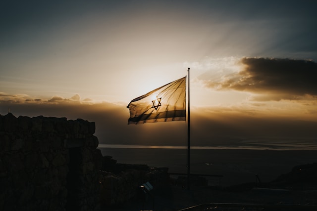 Photo by <a href="https://unsplash.com/@coleito?utm_source=unsplash&utm_medium=referral&utm_content=creditCopyText">Cole Keister</a> on <a href="https://unsplash.com/photos/silhouette-photography-of-national-flag-pOCQuo4b-3E?utm_source=unsplash&utm_medium=referral&utm_content=creditCopyText">Unsplash</a> 