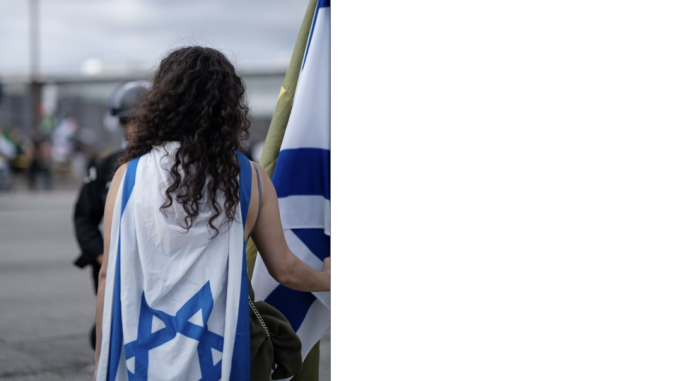 Photo by <a href="https://unsplash.com/@levimeirclancy?utm_source=unsplash&utm_medium=referral&utm_content=creditCopyText">Levi Meir Clancy</a> on <a href="https://unsplash.com/photos/woman-in-white-and-blue-sleeveless-shirt-holding-yellow-and-blue-stick-GI7nA2o0f7M?utm_source=unsplash&utm_medium=referral&utm_content=creditCopyText">Unsplash</a> 