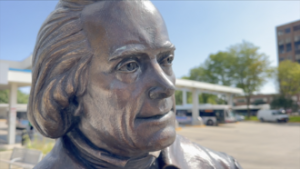 Thomas Jefferson statue, created bt Edward Hlavka.  By Maxjolls - Own work, CC0, https://commons.wikimedia.org/w/index.php?curid=173303665