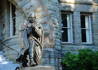 Statue of Gen. George Washington outside the Old Capitol Building in Olympia, Wash. Donated by the Freemasons on Sept. 17, 1987, to commemorate the 200th anniversary of the United States Constitution, Sept. 1, 2012. Credit: Wonderlane/Flickr via Wikimedia Commons. By Wonderlane - https://www.flickr.com/photos/wonderlane/8374781995/, CC BY 2.0, https://commons.wikimedia.org/w/index.php?curid=112594678